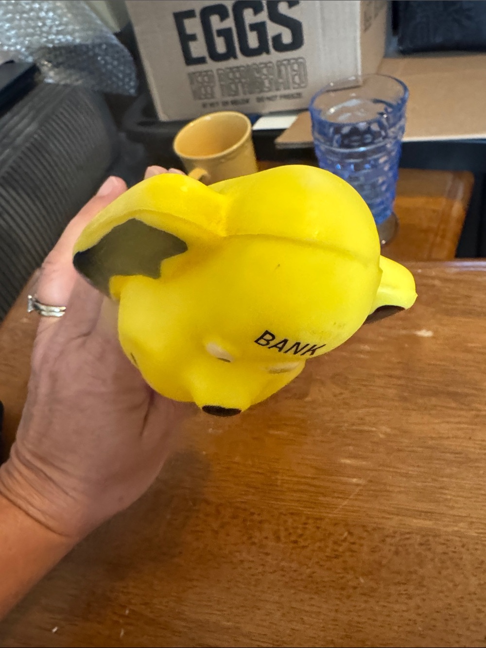Yellow Dog Coin Bank - Novelty Pet Toy Bank - Picture 4 of 5